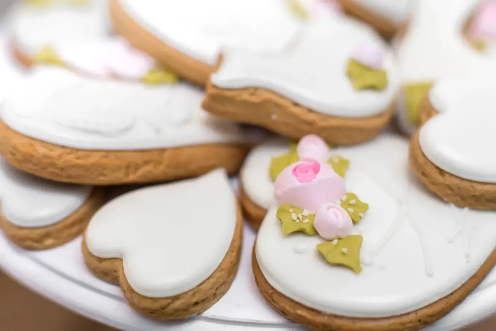 Types of Decorated Wedding Cookies