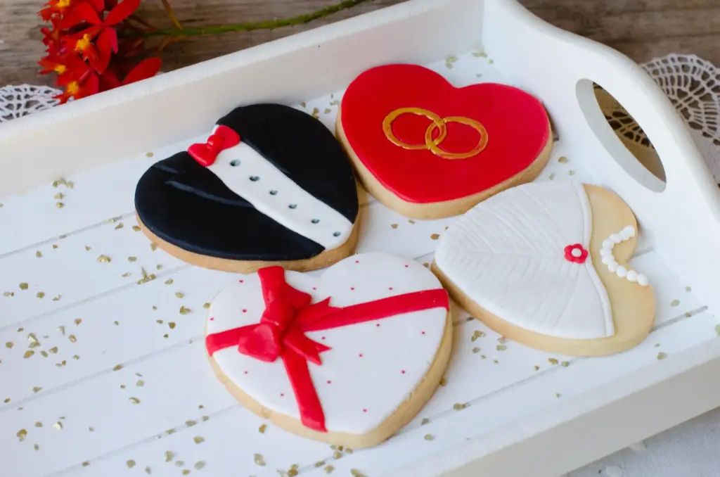 Taste Matters: Flavor Selection for Decorated Wedding Cookies